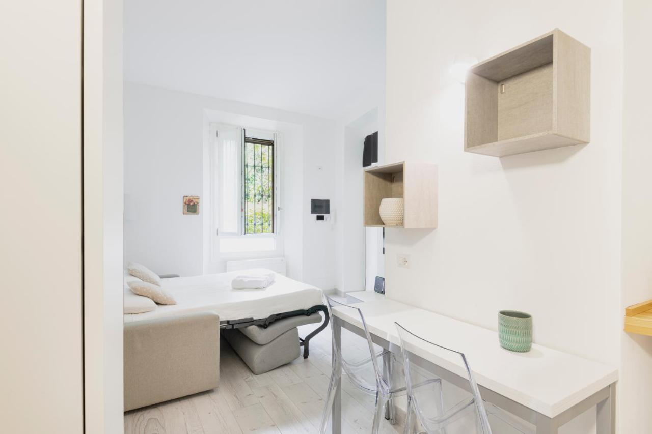 Easylife - Comodo Studio In Corso Di Porta Romana Milan Bagian luar foto