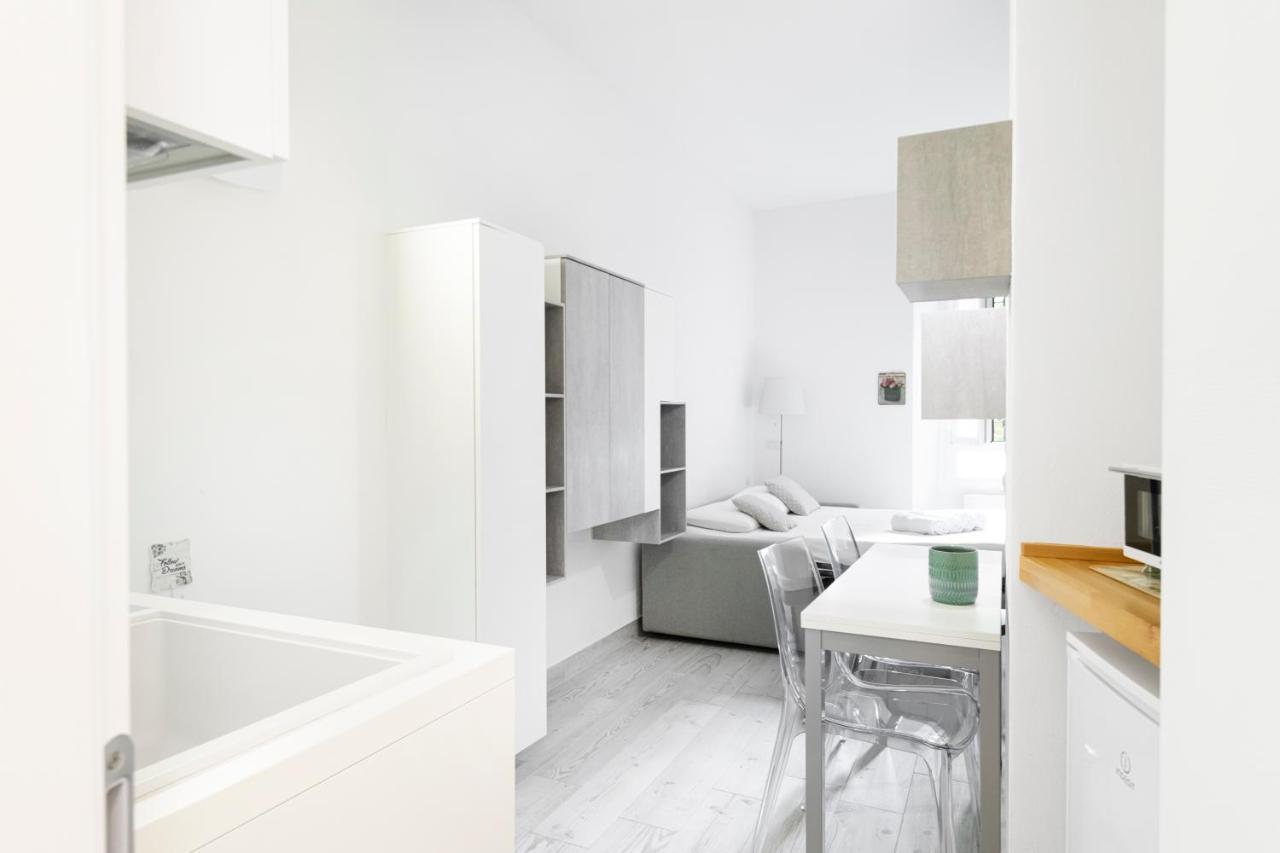 Easylife - Comodo Studio In Corso Di Porta Romana Milan Bagian luar foto