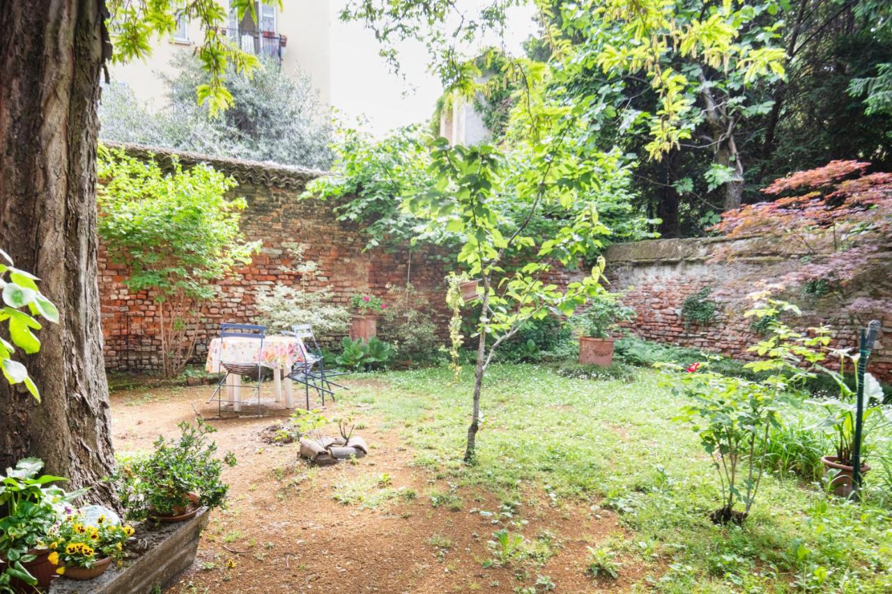 Easylife - Comodo Studio In Corso Di Porta Romana Milan Bagian luar foto