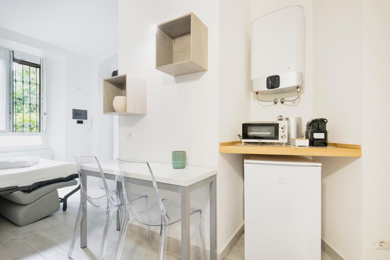 Easylife - Comodo Studio In Corso Di Porta Romana Milan Bagian luar foto