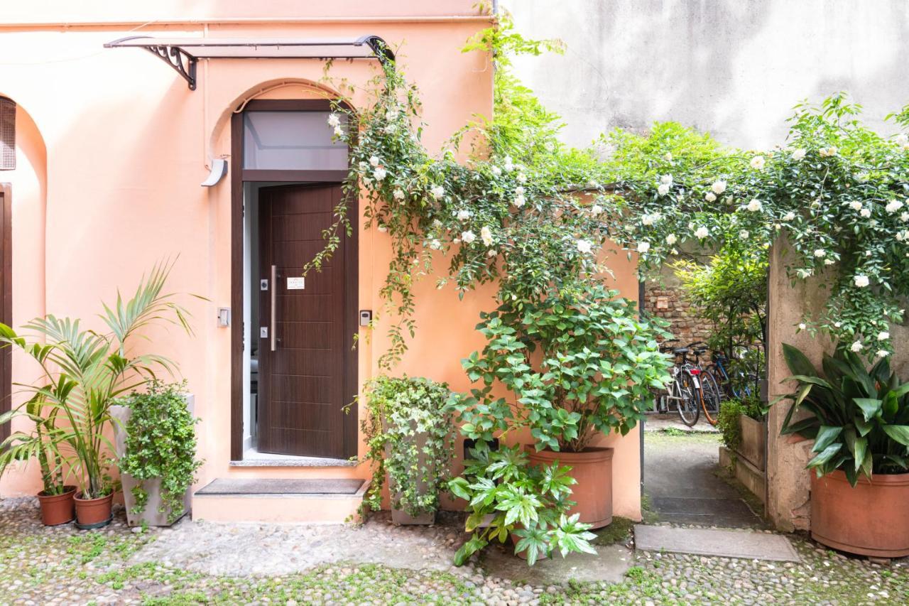 Easylife - Comodo Studio In Corso Di Porta Romana Milan Bagian luar foto